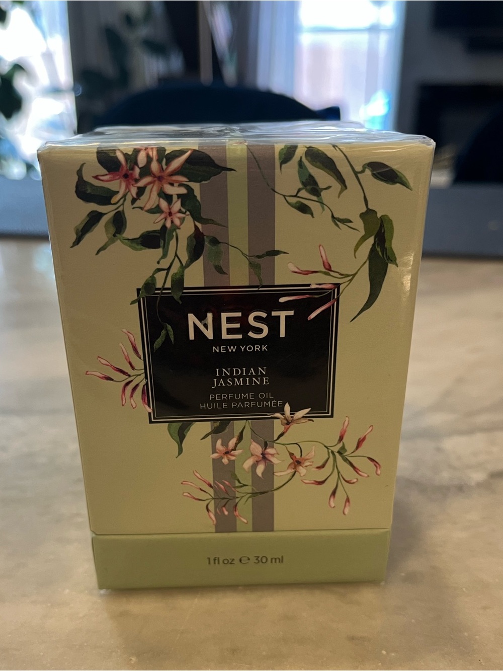 NEST FRAGRANCES Indian Jasmine Perfume Oil - Picture 2 of 4